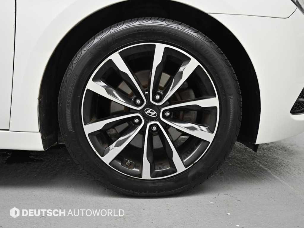 Hyundai i40 — photo 05