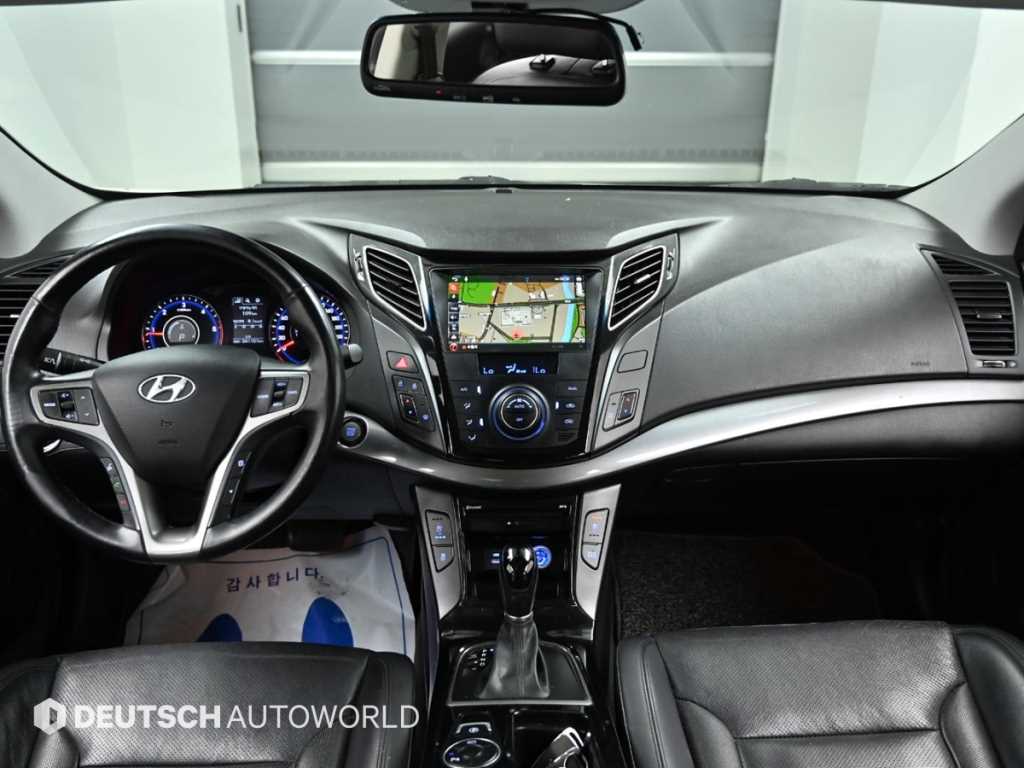 Hyundai i40 — photo 07