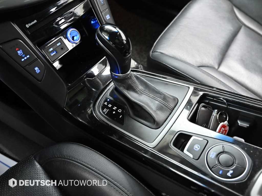 Hyundai i40 — photo 09