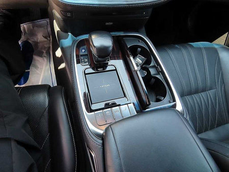 Lexus LS — photo 10
