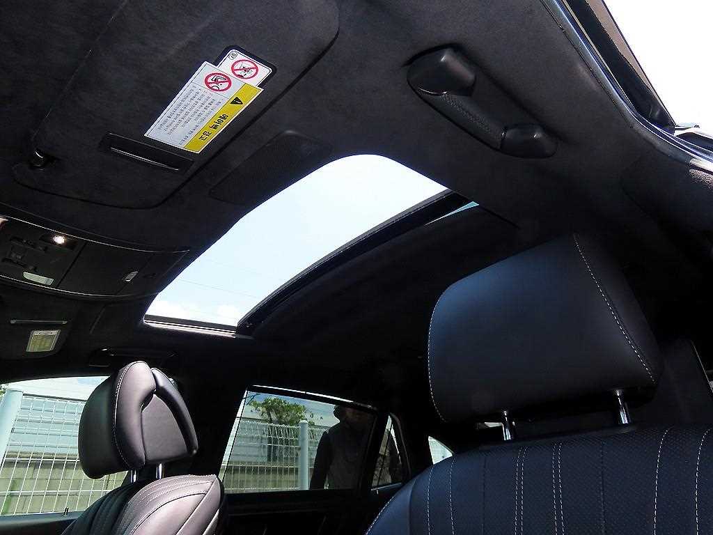 Lexus LS — photo 17