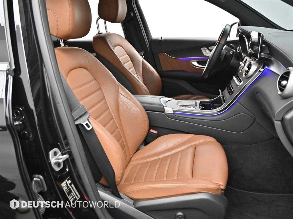 Mercedes-Benz GLC-Class — photo 13