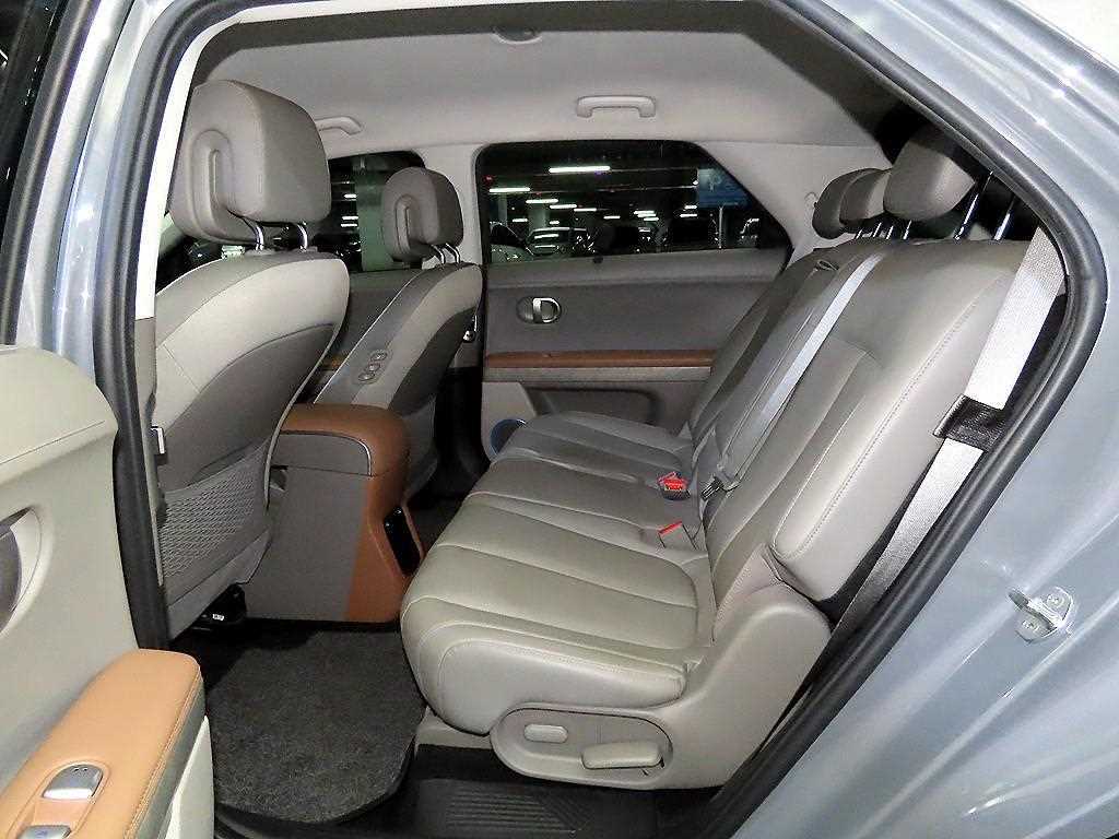 Hyundai Ioniq5 — photo 08