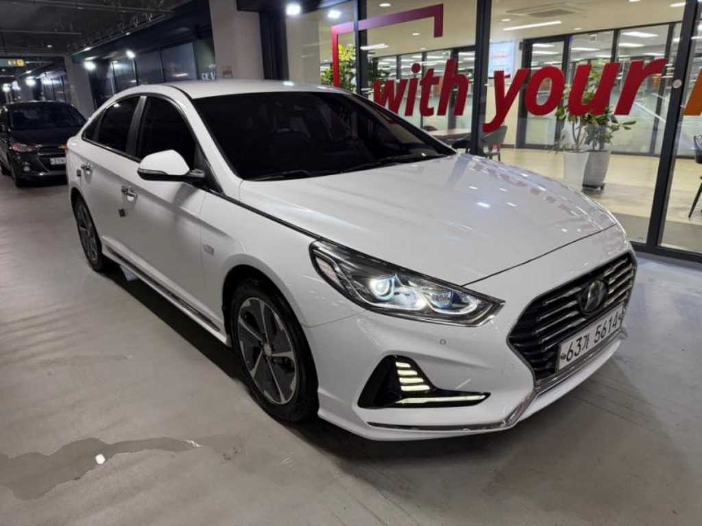 Hyundai Sonata — photo 02