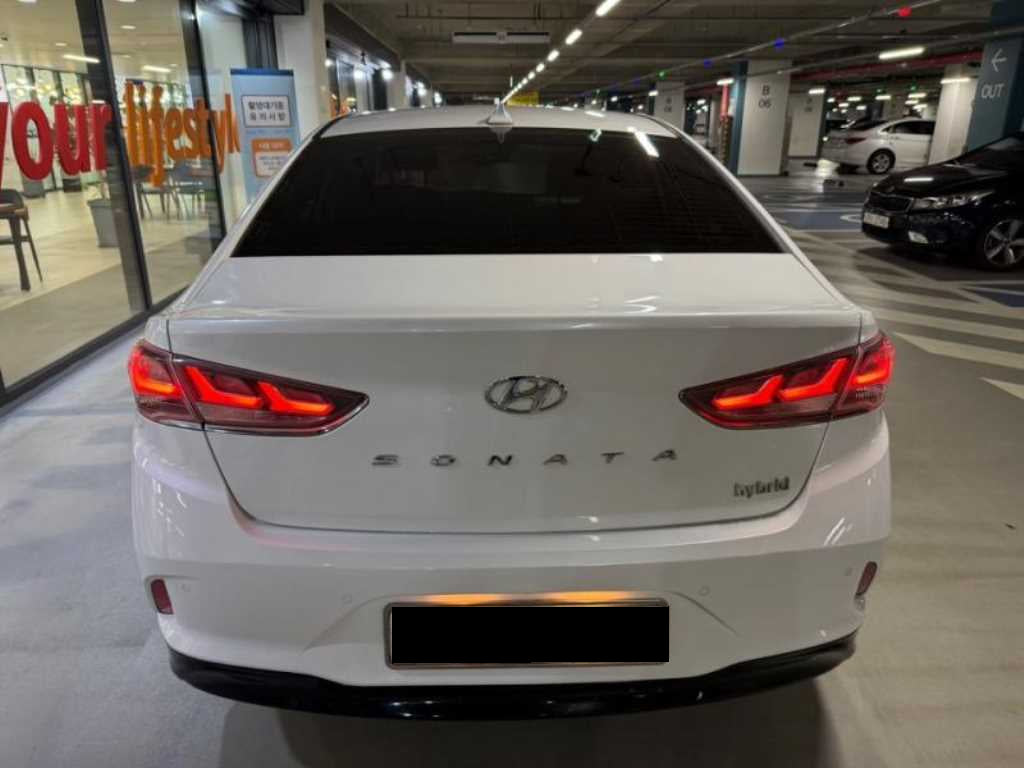 Hyundai Sonata — photo 05