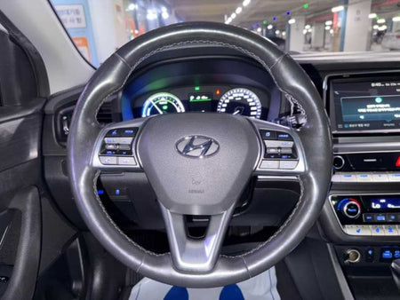 Hyundai Sonata — photo 08