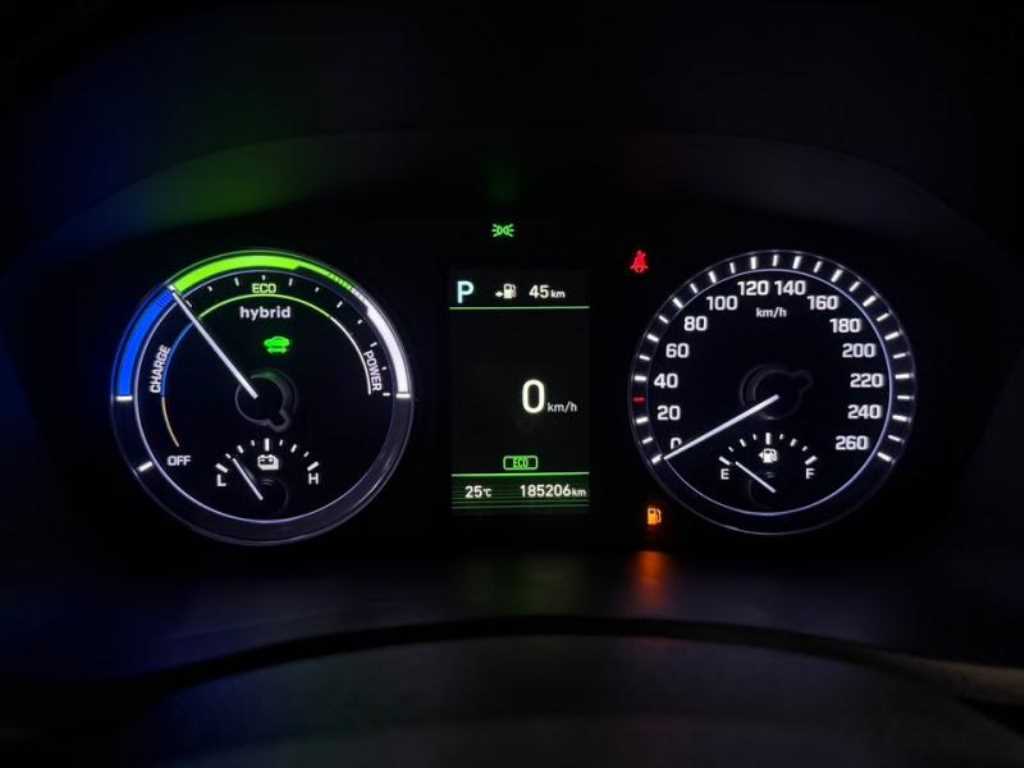 Hyundai Sonata — photo 09