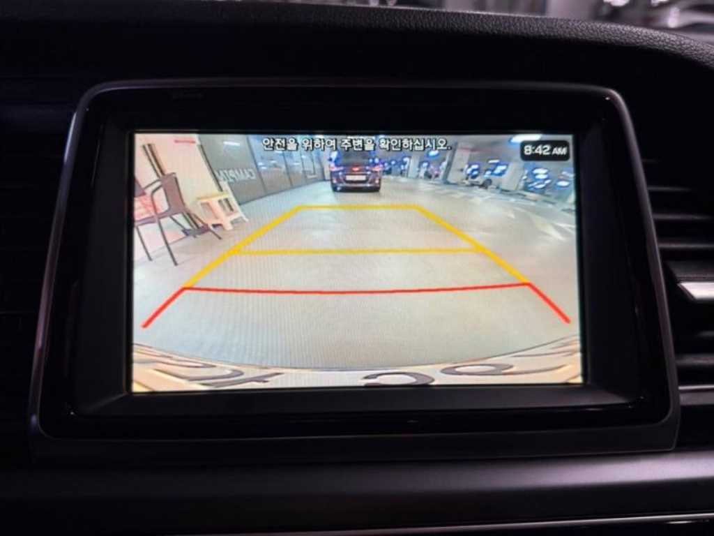 Hyundai Sonata — photo 13