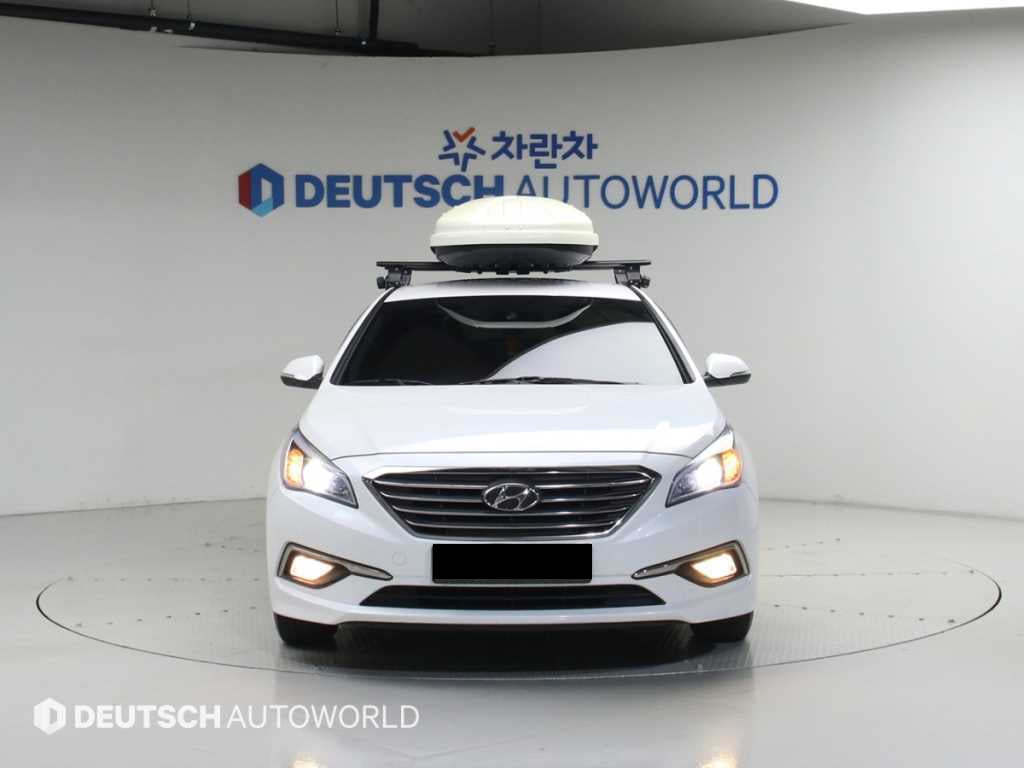 Hyundai Sonata — photo 03