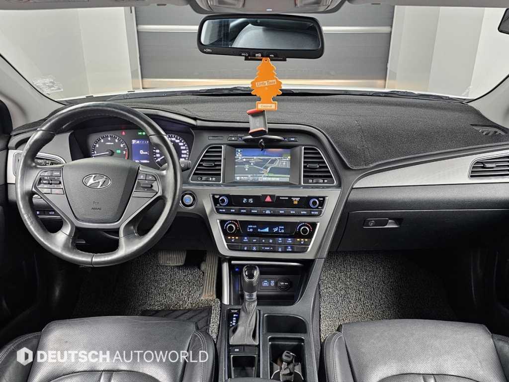 Hyundai Sonata — photo 07