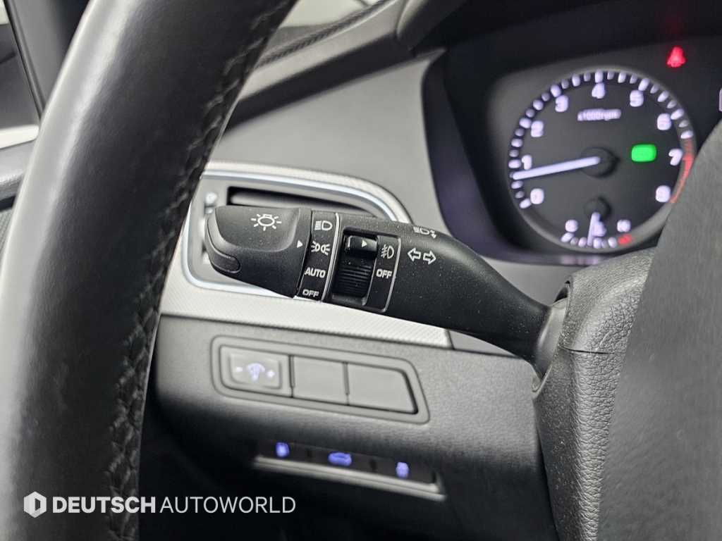 Hyundai Sonata — photo 16