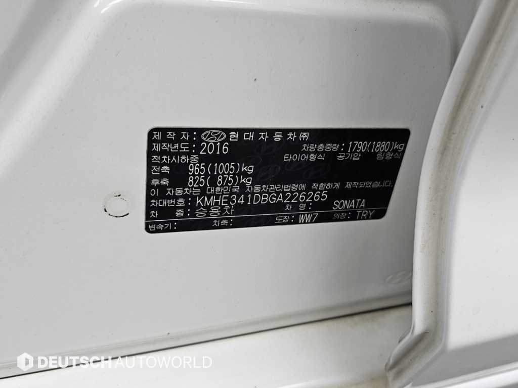 Hyundai Sonata — photo 20
