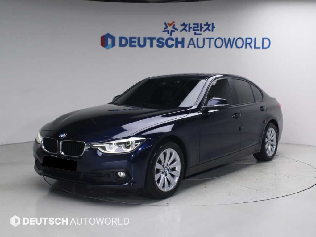 BMW 3-Series — photo 01