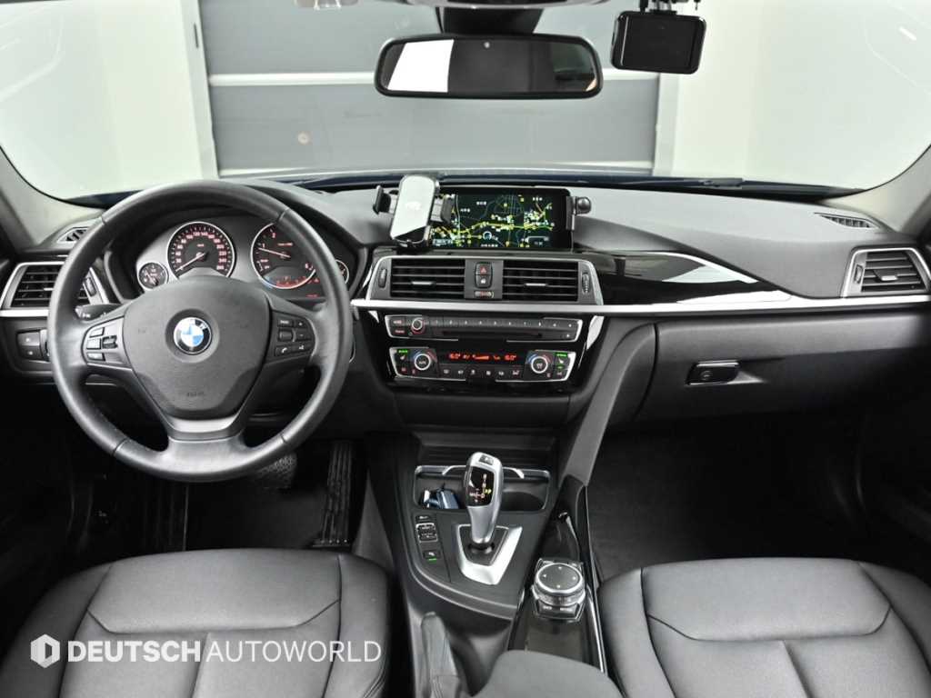 BMW 3-Series — photo 07