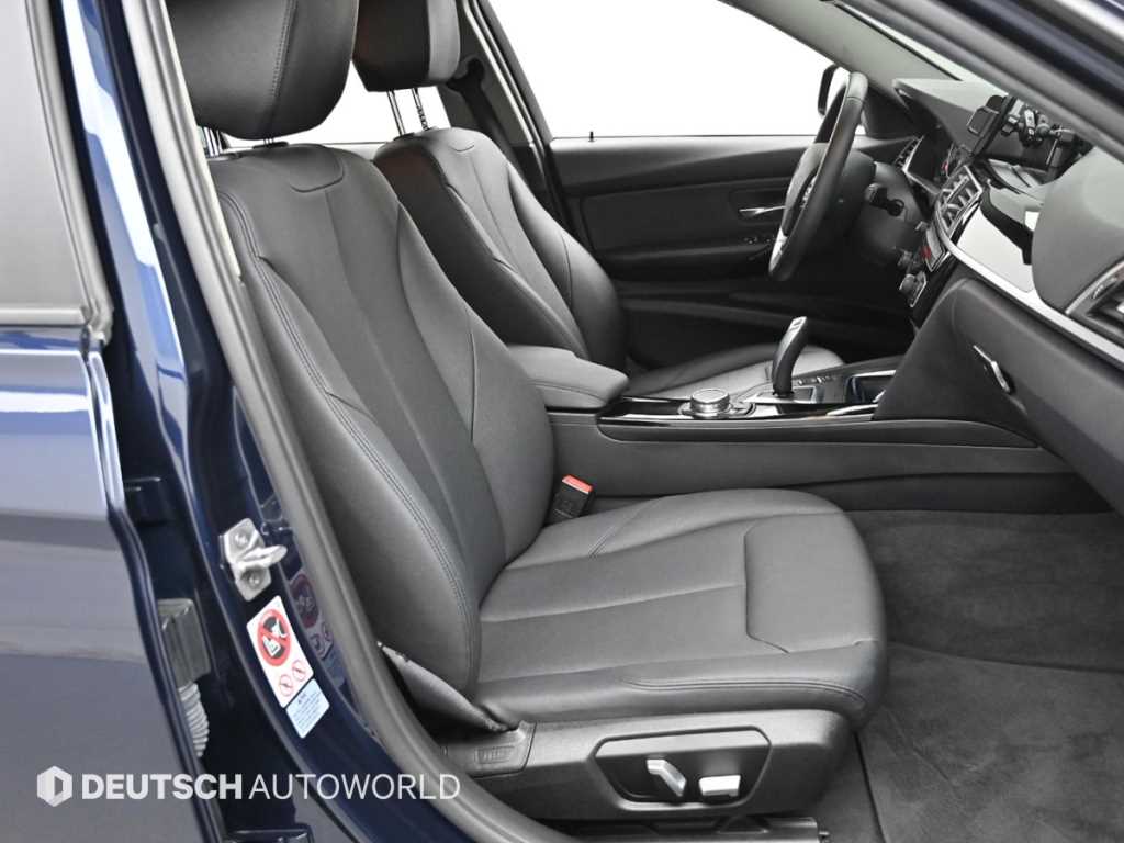 BMW 3-Series — photo 10