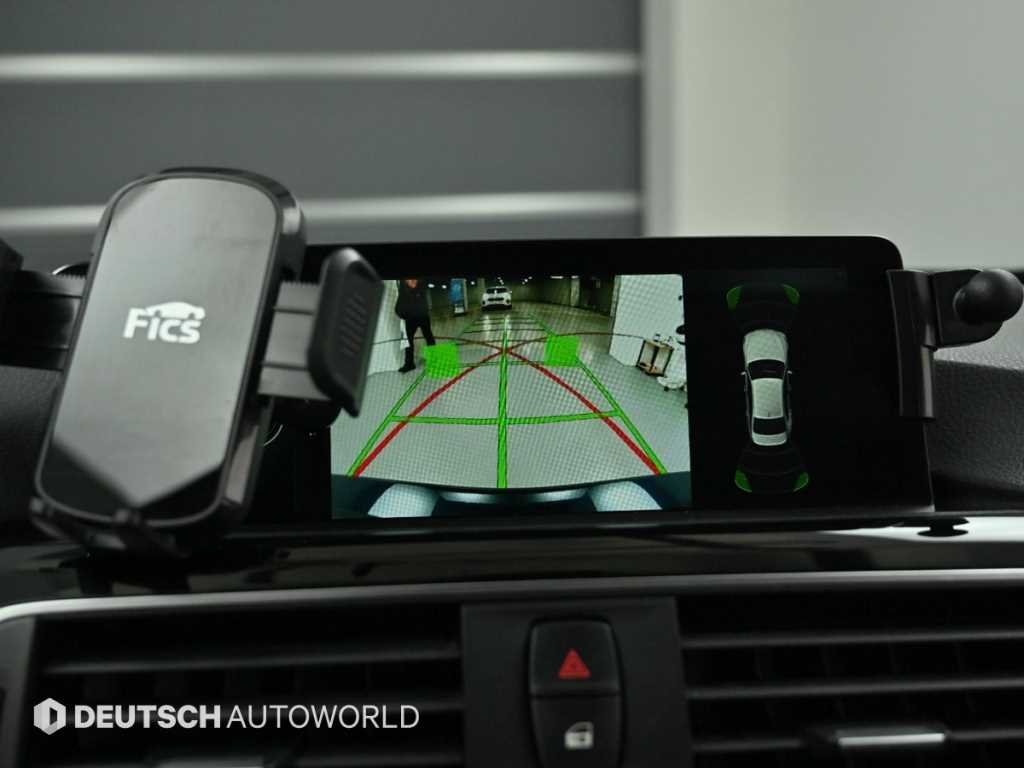 BMW 3-Series — photo 15
