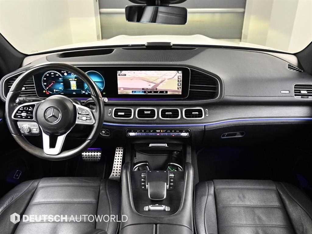 Mercedes-Benz GLS-Class — photo 07