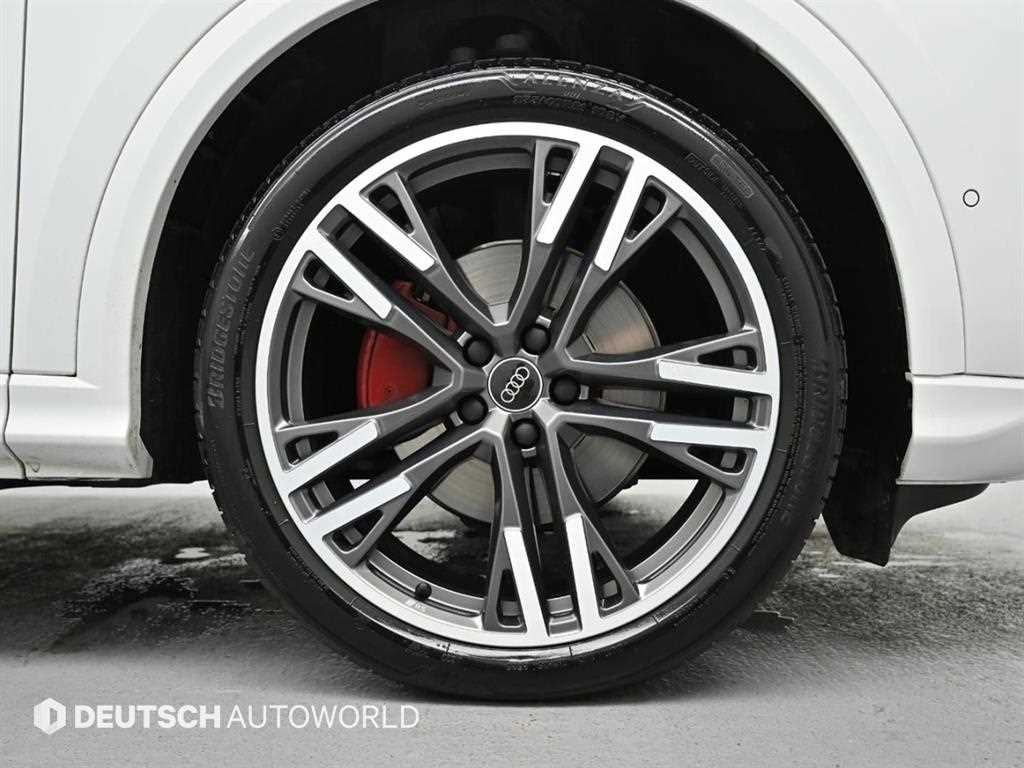 Audi Q5 — photo 05