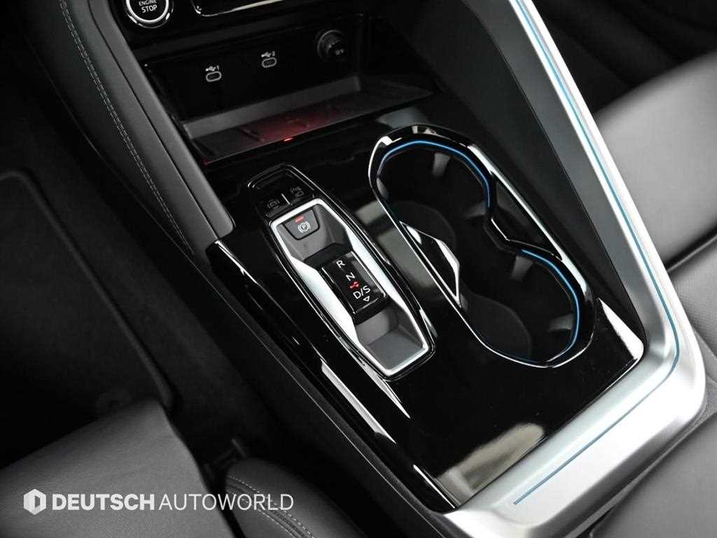 Audi Q5 — photo 09