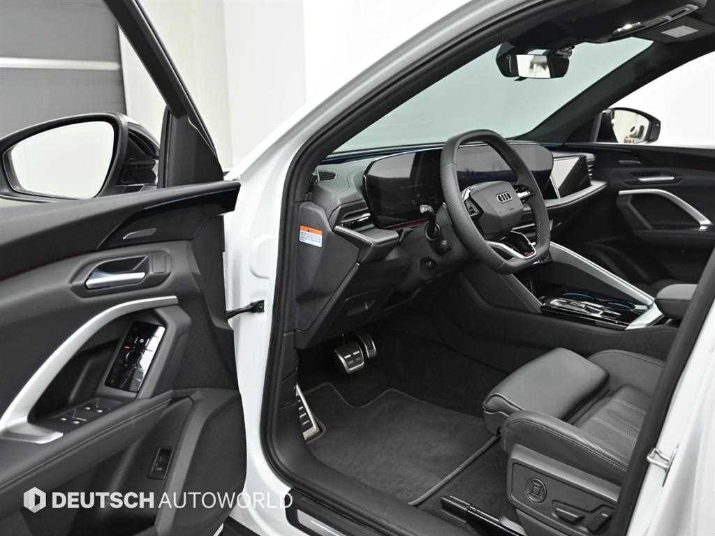 Audi Q5 — photo 11