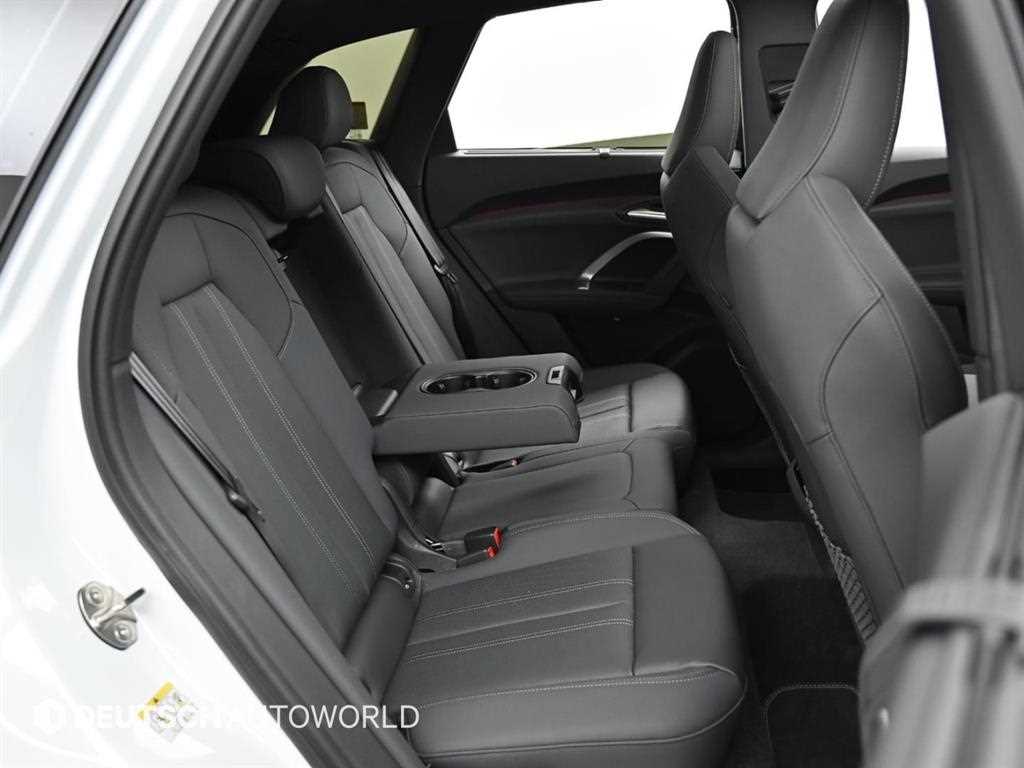 Audi Q5 — photo 12