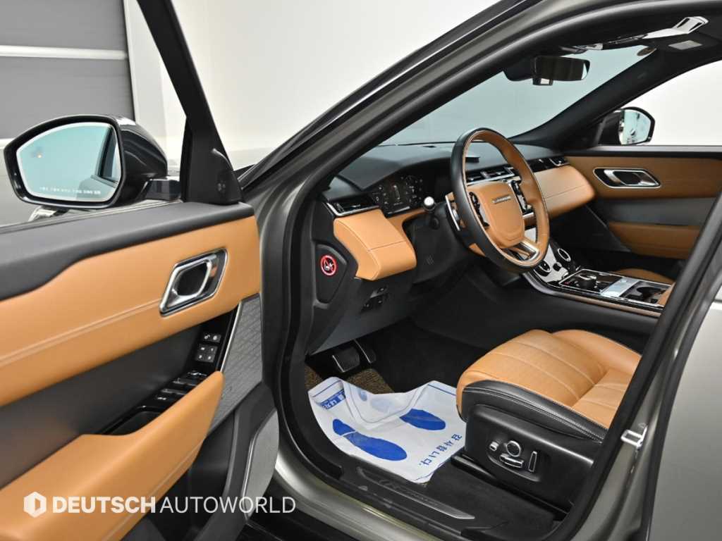 Land Rover Range Rover Velar — photo 11