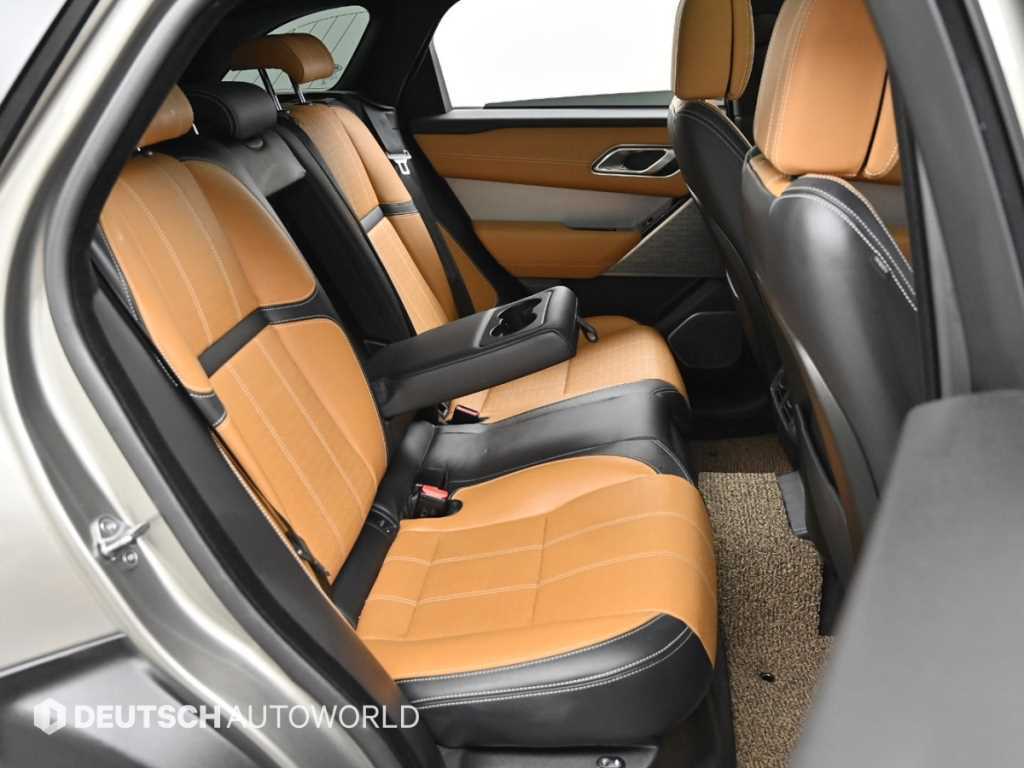 Land Rover Range Rover Velar — photo 12
