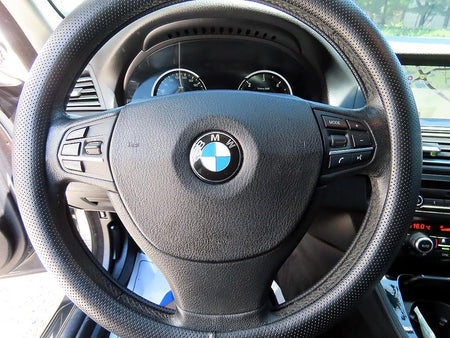 BMW 5-Series — photo 08