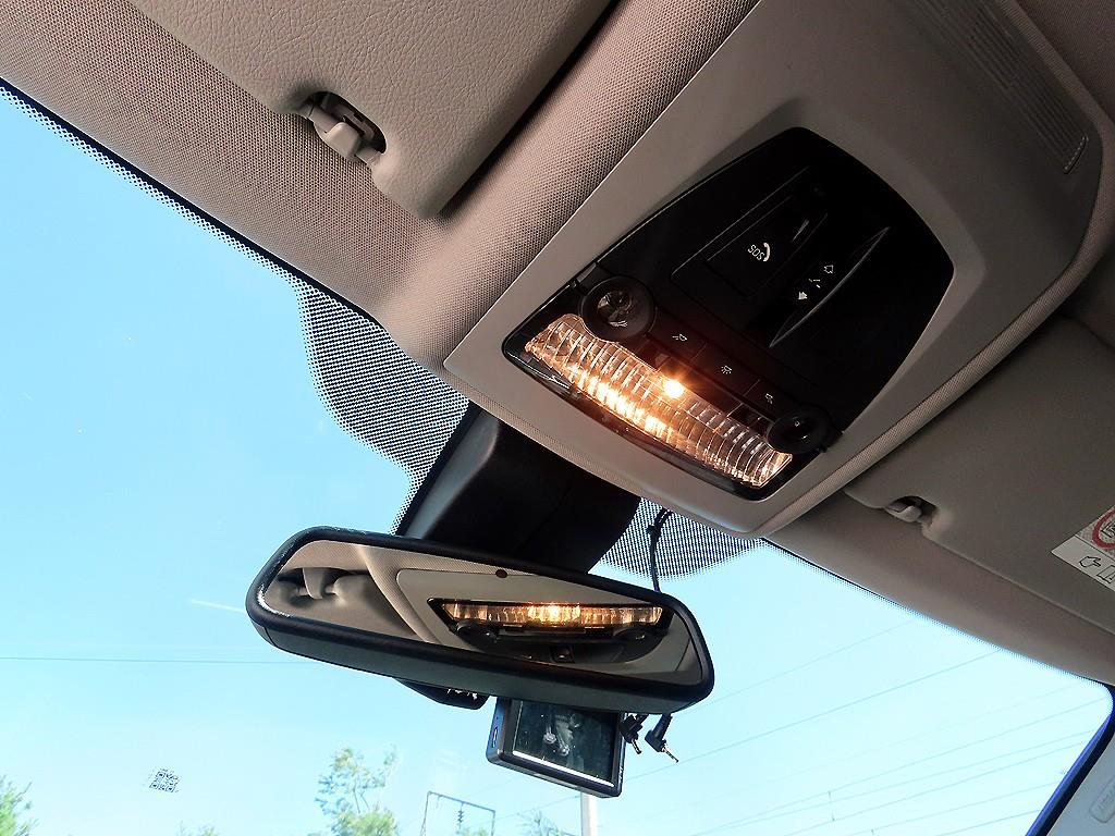 BMW 5-Series — photo 14