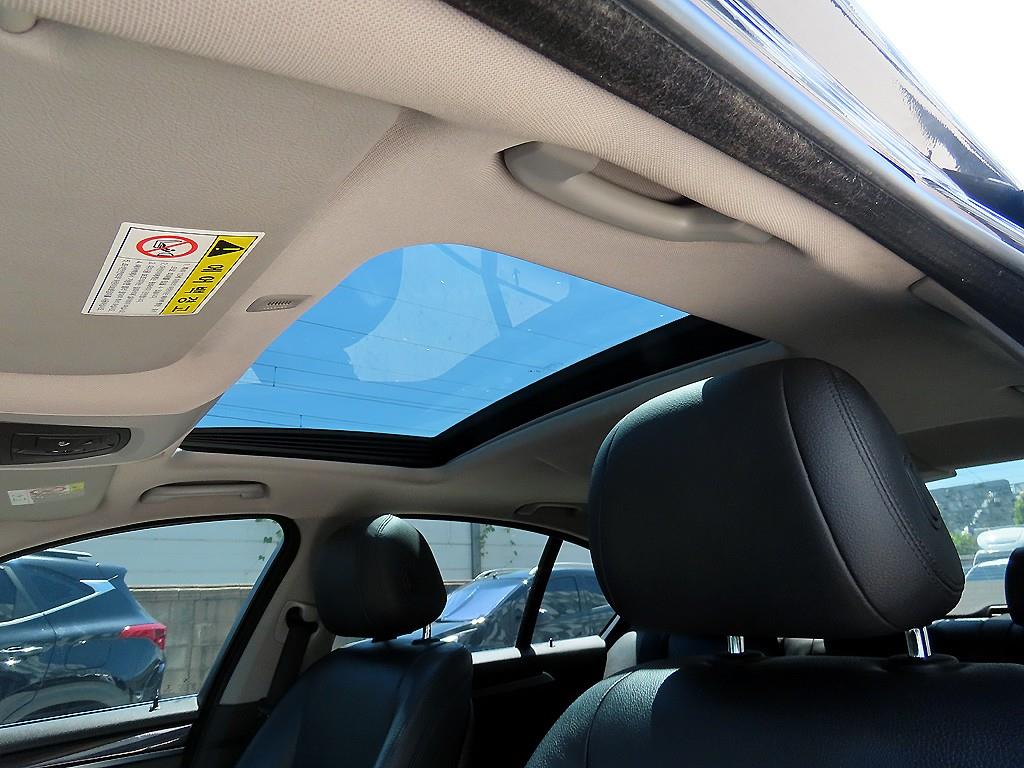 BMW 5-Series — photo 17