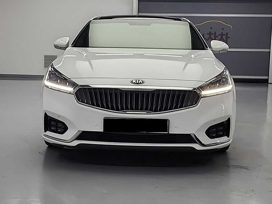 Kia K7 — photo 02