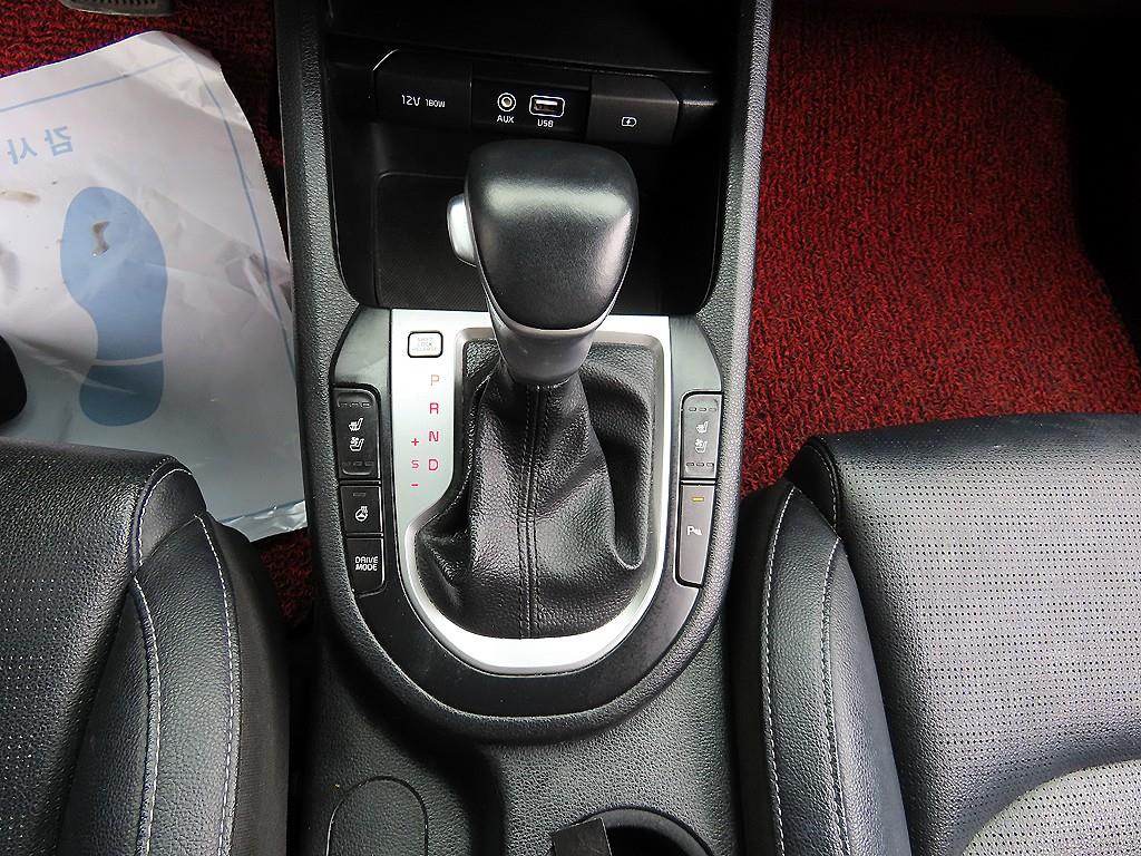 Kia K3 — photo 10