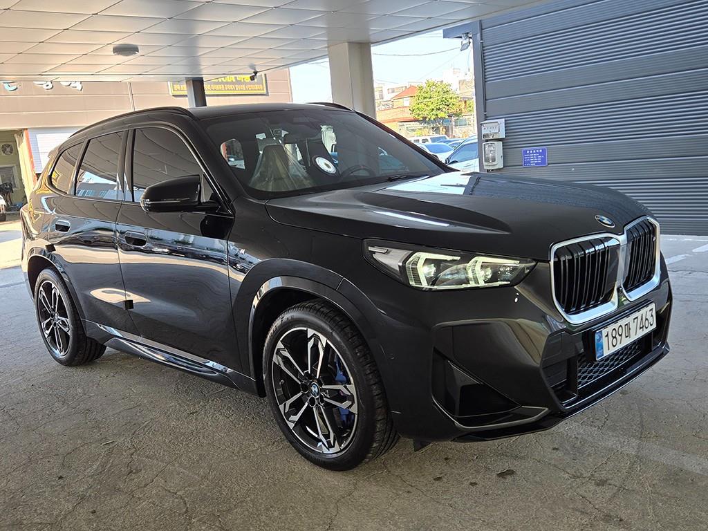 BMW X1 — photo 02