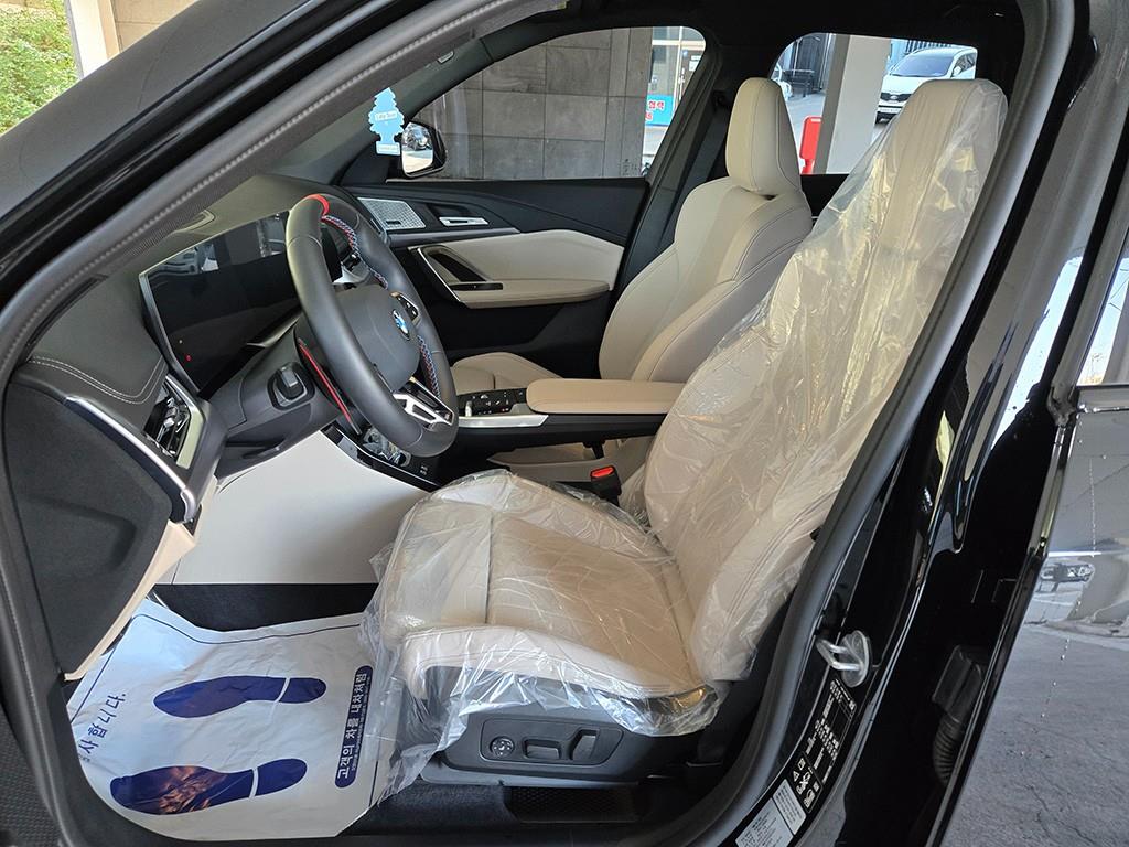 BMW X1 — photo 05