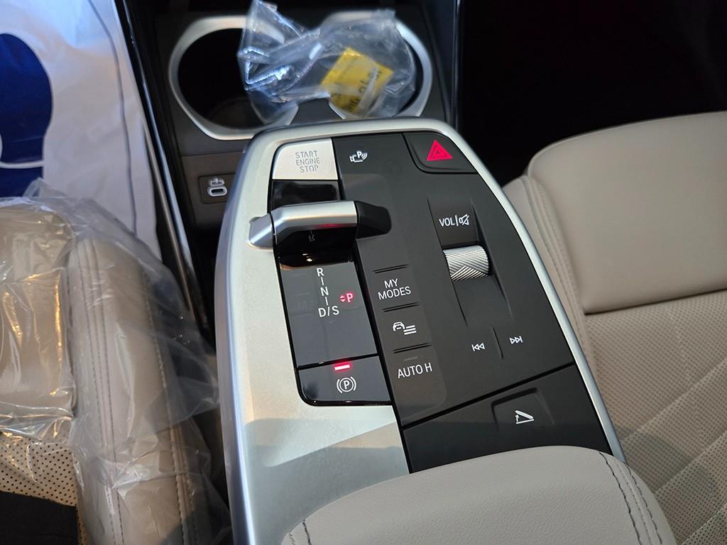 BMW X1 — photo 11