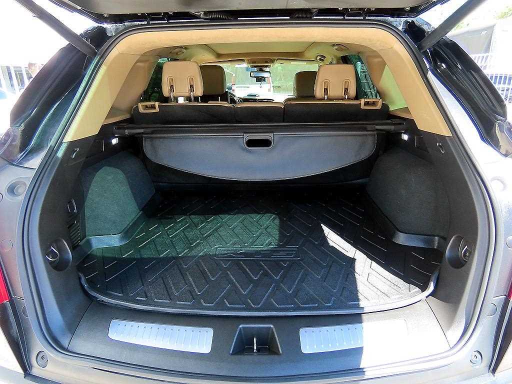 Cadillac XT5 — photo 17