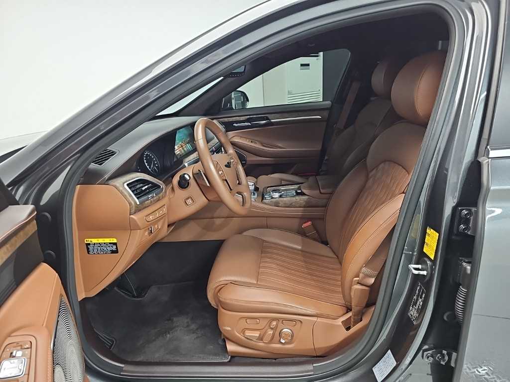 Genesis G90 — photo 11