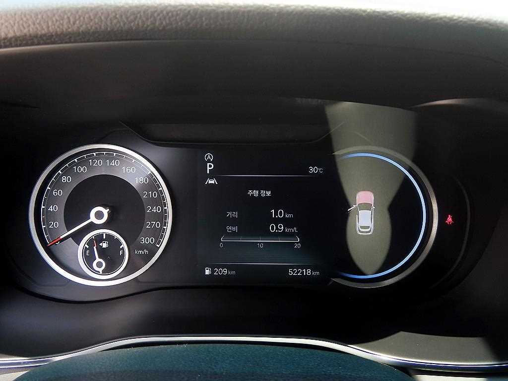 Genesis G70 — photo 09