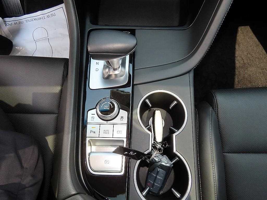 Genesis G70 — photo 10
