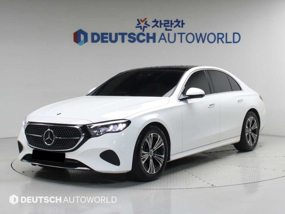 Mercedes-Benz E-Class — photo 01