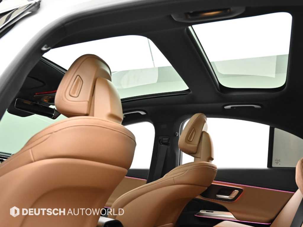 Mercedes-Benz E-Class — photo 18