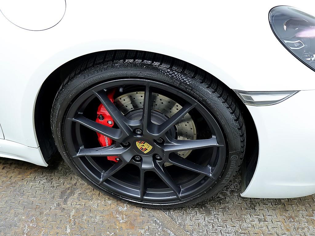 Porsche 718 — photo 13
