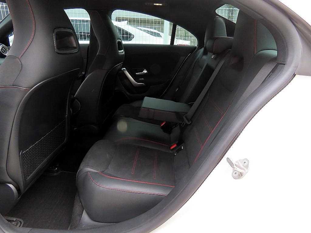 Mercedes-Benz CLA-Class — photo 06