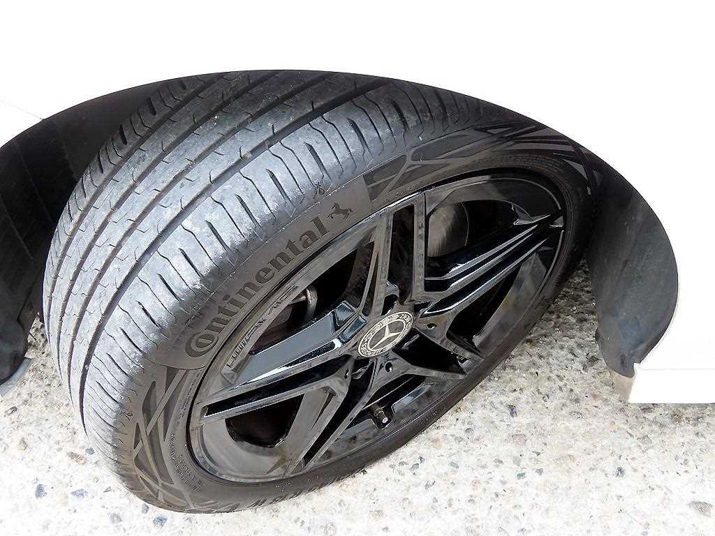 Mercedes-Benz CLA-Class — photo 20