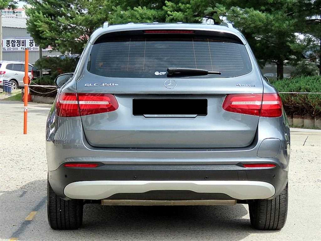 Mercedes-Benz GLC-Class — photo 04