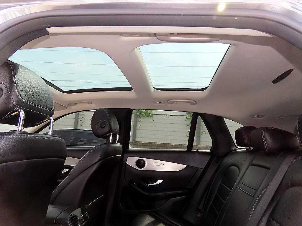 Mercedes-Benz GLC-Class — photo 16