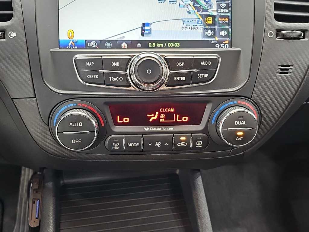 Kia K3 — photo 10