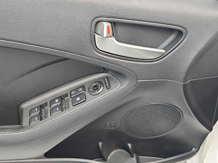 Kia K3 — photo 15