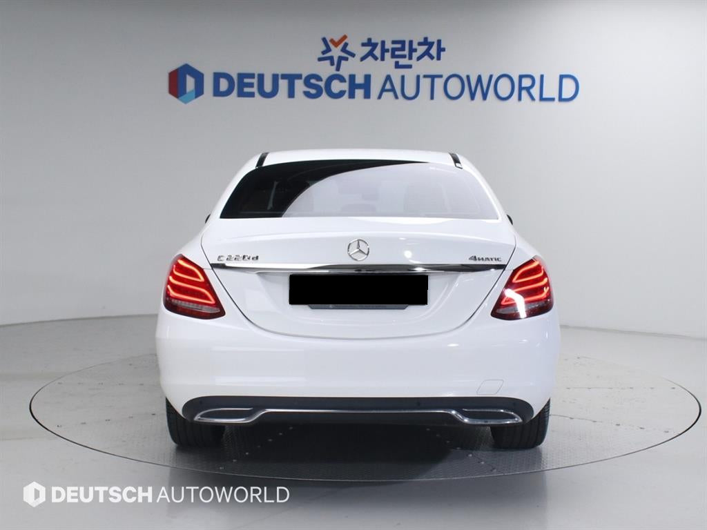 Mercedes-Benz C-Class — photo 04