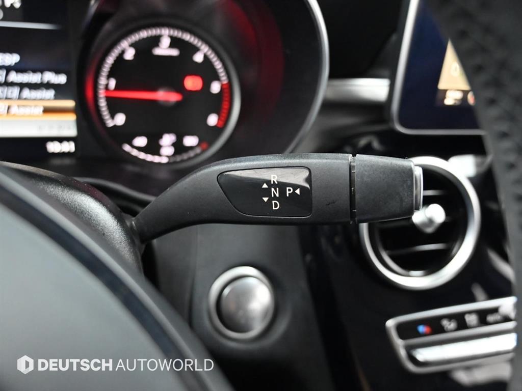 Mercedes-Benz C-Class — photo 09